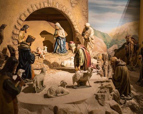 Churchcrib made of plaster (early 1900's)